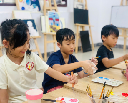 VẼ VÀ NGHỆ ​THUẬT - HÀNH TRÌNH TỪ ĐÔI TAY ĐẾN TRÁI TIM
